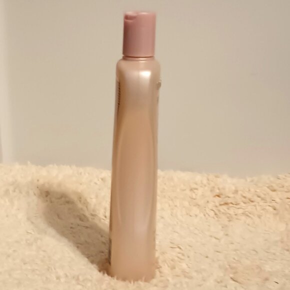 BioSilk for Dogs Silk Therapy 2-in-1 Shampoo & Conditioner Jasmine & Honey Scent - Picture 6 of 8